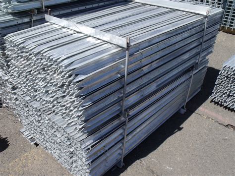 90 x galvanised steel posts